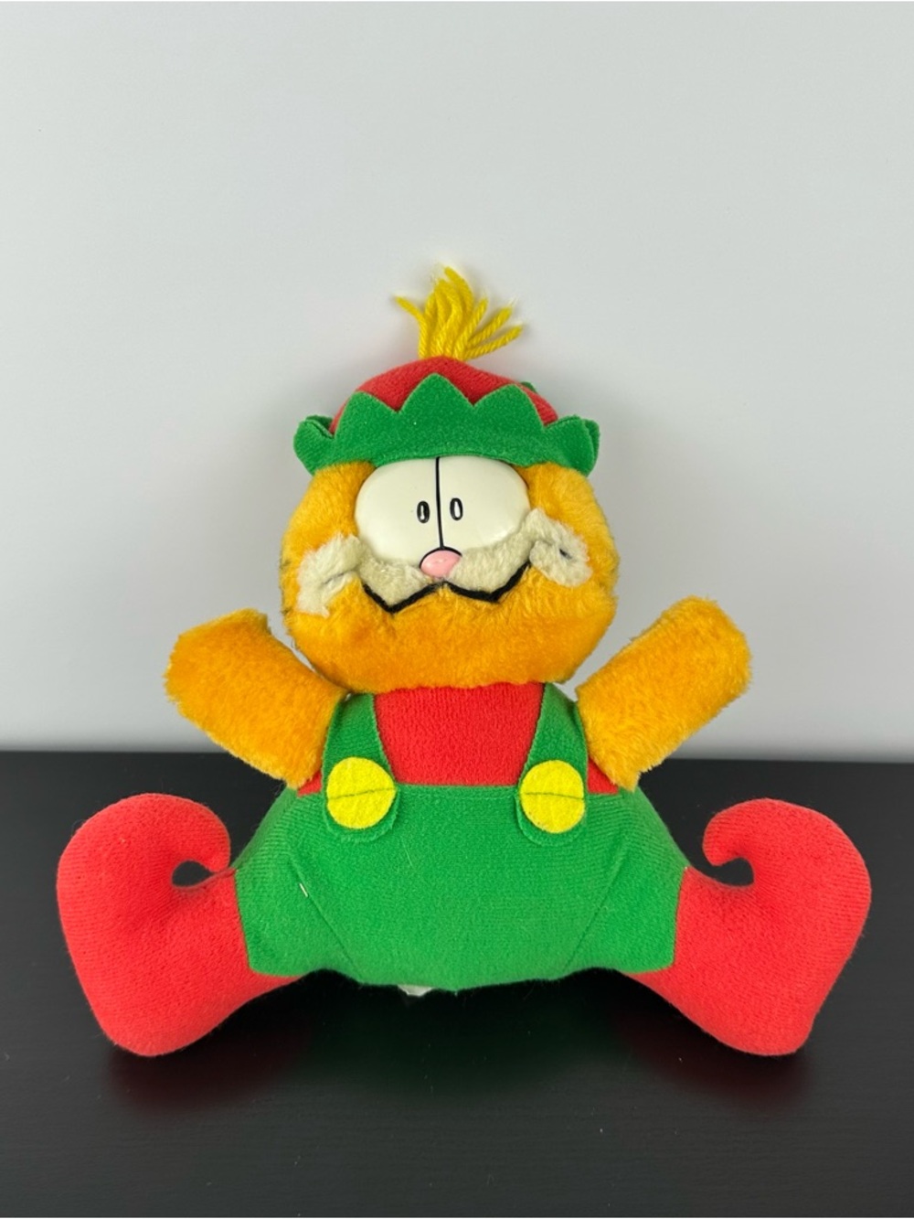 Vintage McDonald’s Garfield Christmas Elf Orange Cat 8” Plush Stuffed Animal